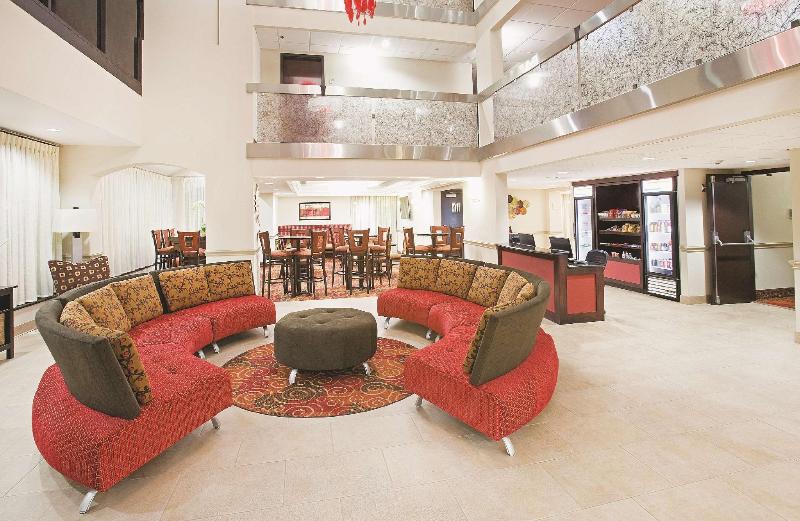 בית מלון כפרי La Quinta By Wyndham Dallas I 35 Walnut Hill Ln