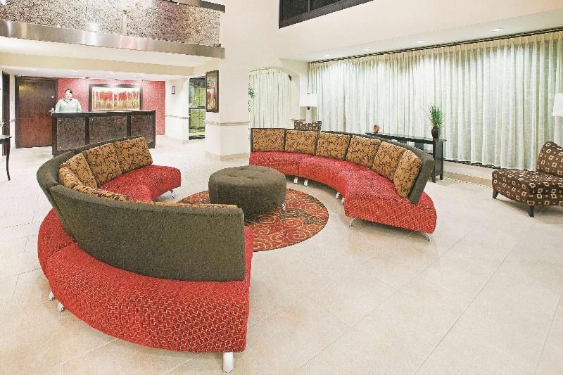 בית מלון כפרי La Quinta By Wyndham Dallas I 35 Walnut Hill Ln