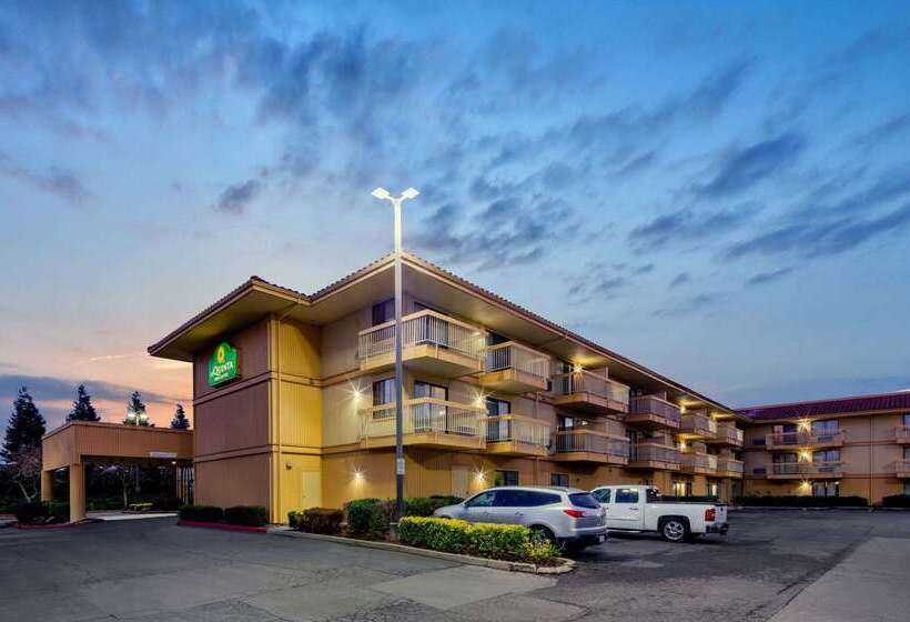 فندق La Quinta By Wyndham Oakland   Hayward