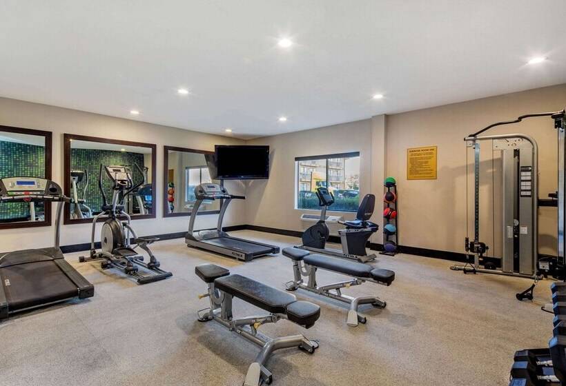 فندق La Quinta By Wyndham Oakland   Hayward