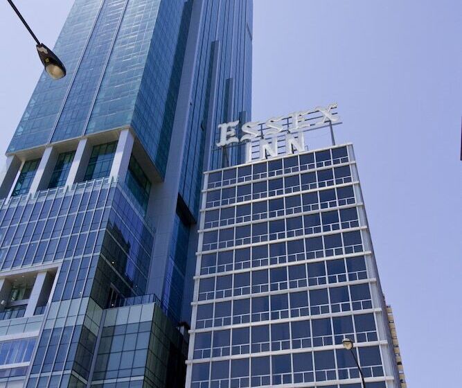 هتل Le Méridien Essex Chicago