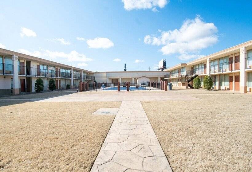 Hotel Oklahoma City South I-35 and SE 29th