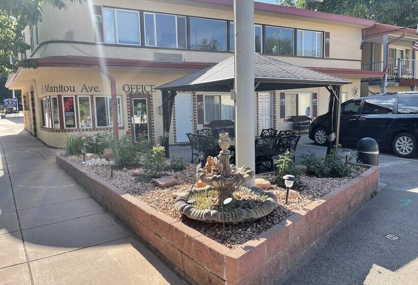 فندق Pikes Peak Inn