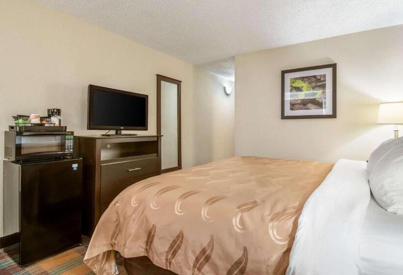 בית מלון כפרי Quality Inn Bloomsburg