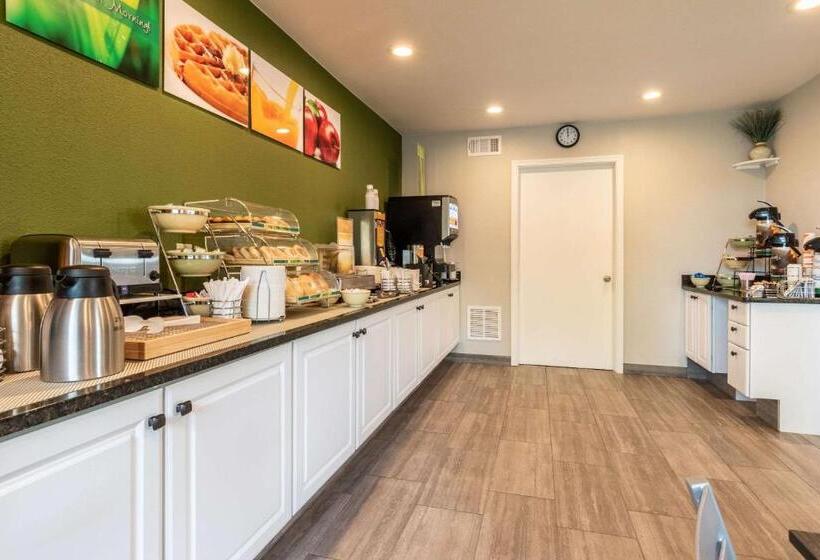 בית מלון כפרי Quality Inn Bloomsburg