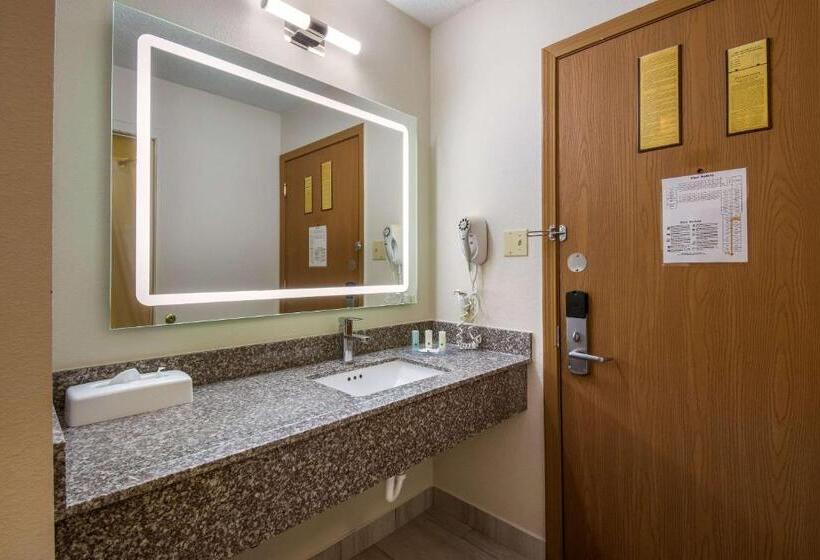 בית מלון כפרי Quality Inn Bloomsburg