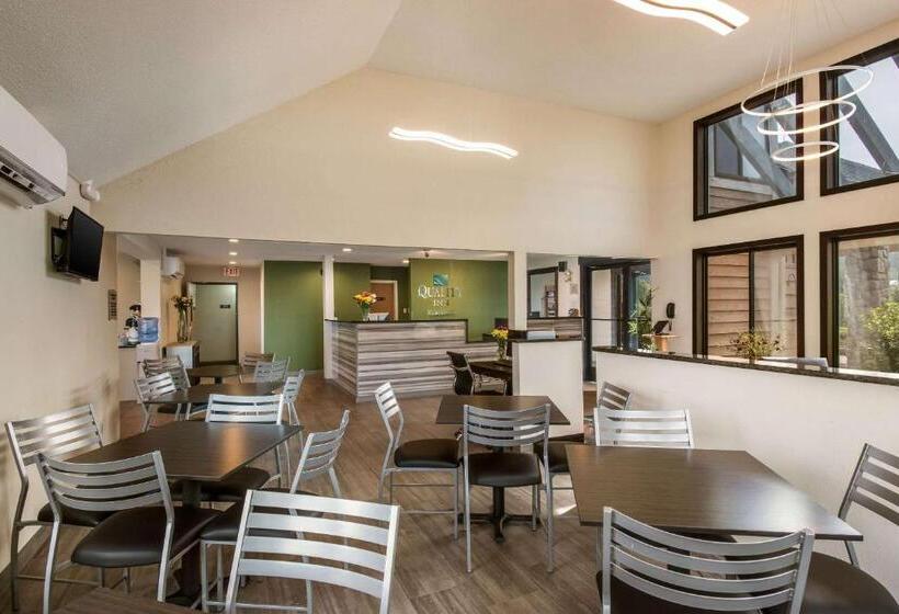 בית מלון כפרי Quality Inn Bloomsburg
