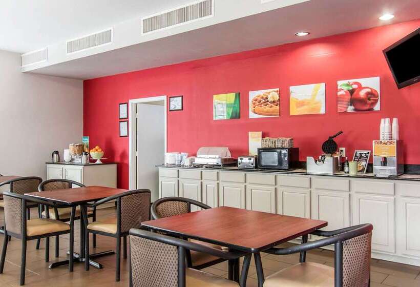 ホテル Quality Inn Downtown Historic District