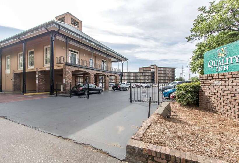 ホテル Quality Inn Downtown Historic District