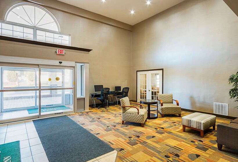 Отель Quality Inn