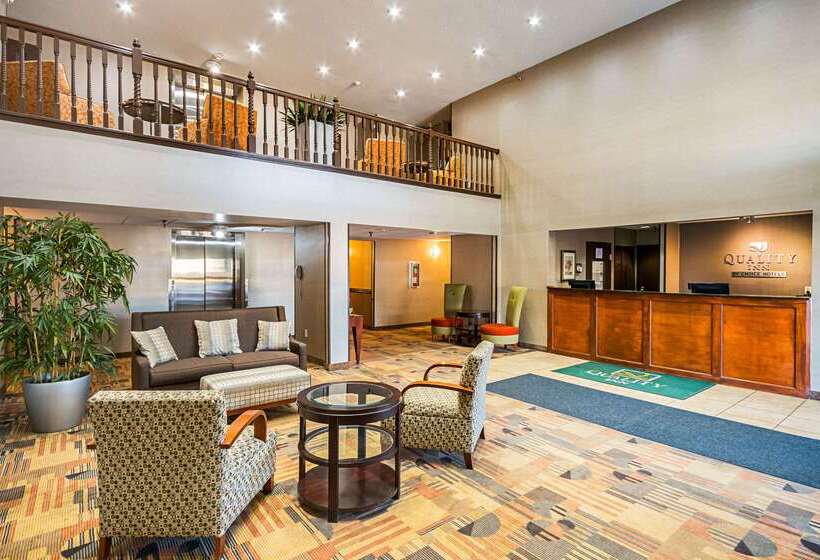 Отель Quality Inn