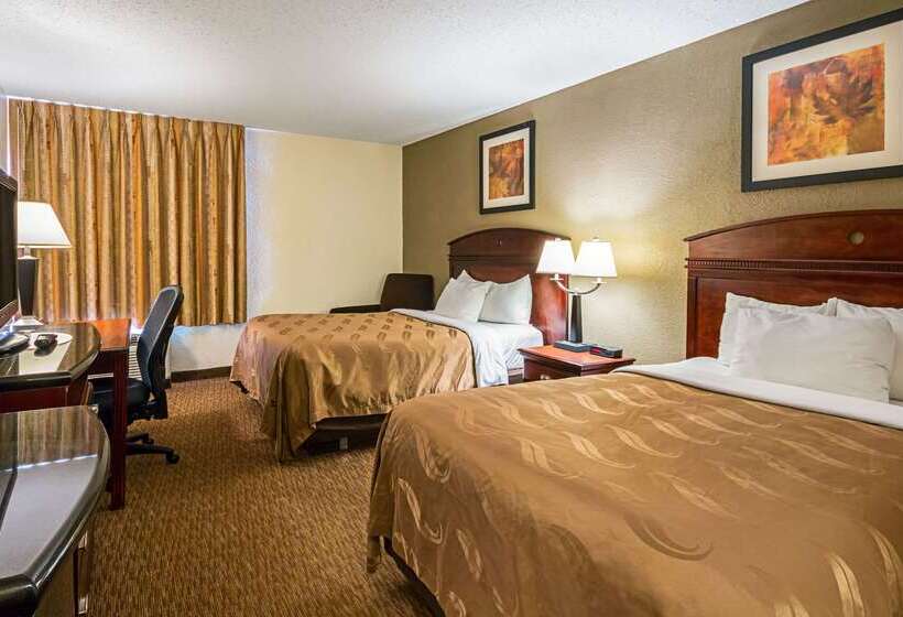 Отель Quality Inn