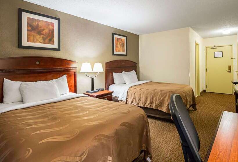 Отель Quality Inn