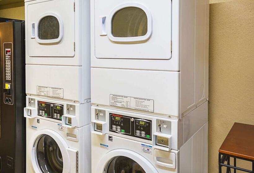 فندق Quality Inn