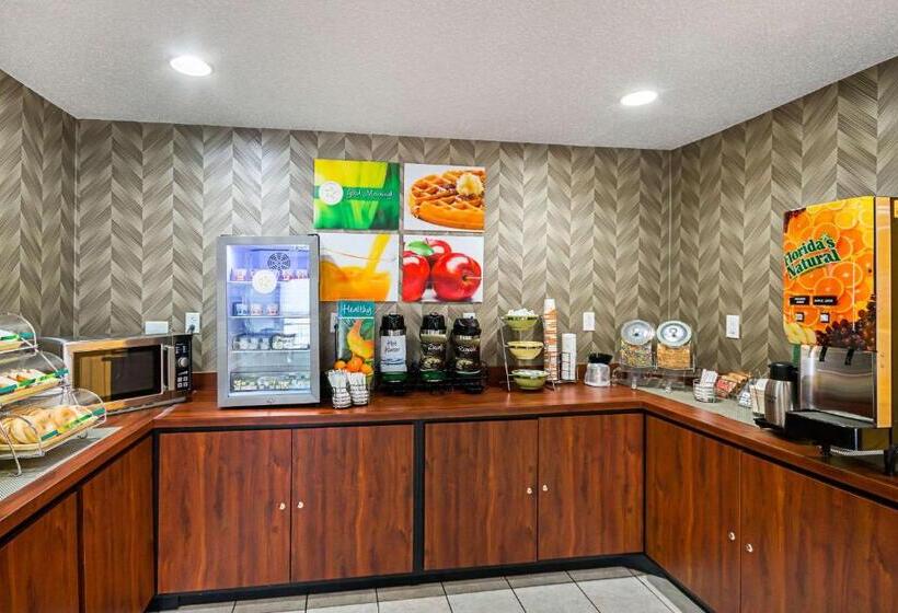 Отель Quality Inn