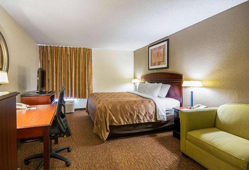 Отель Quality Inn