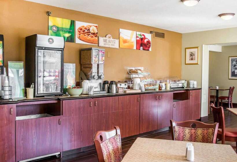 Отель Quality Inn
