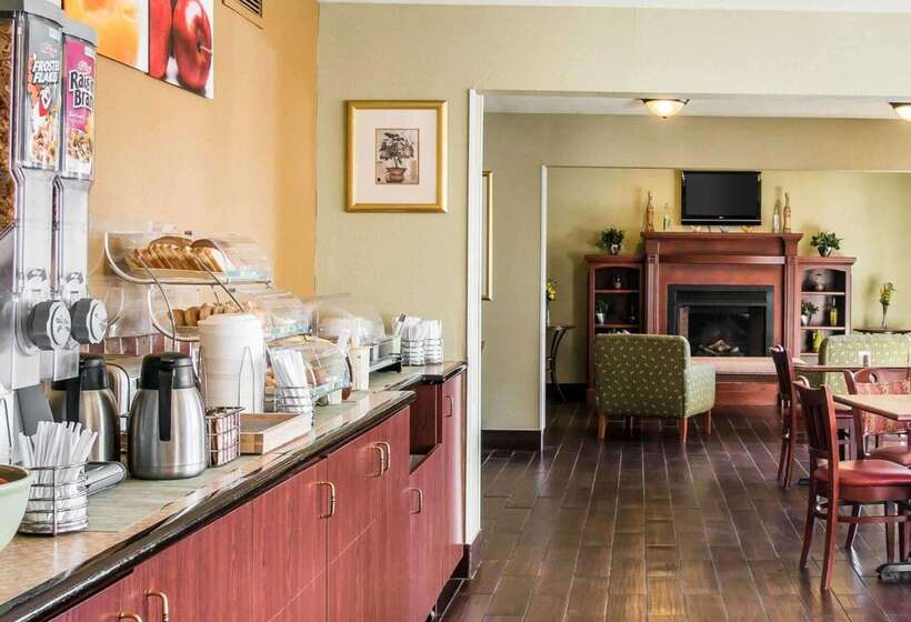 Отель Quality Inn