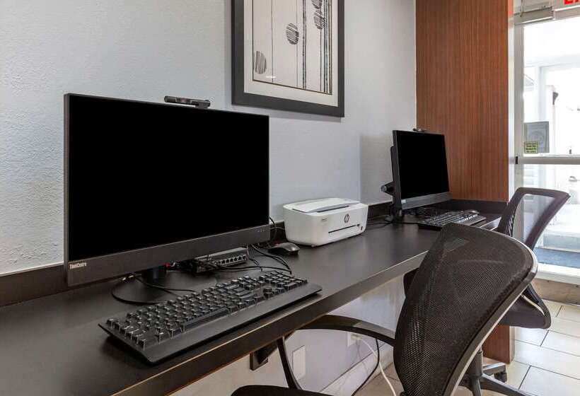 酒店 Quality Inn Near Fort Liberty