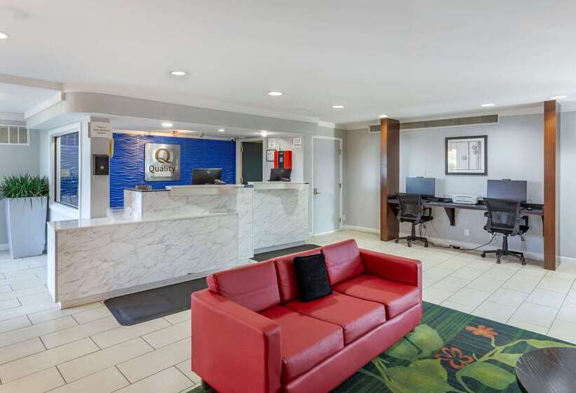 酒店 Quality Inn Near Fort Liberty