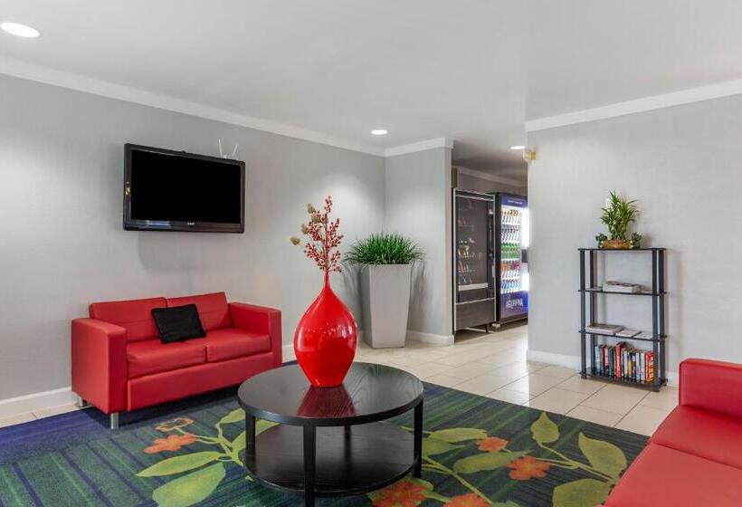 酒店 Quality Inn Near Fort Liberty