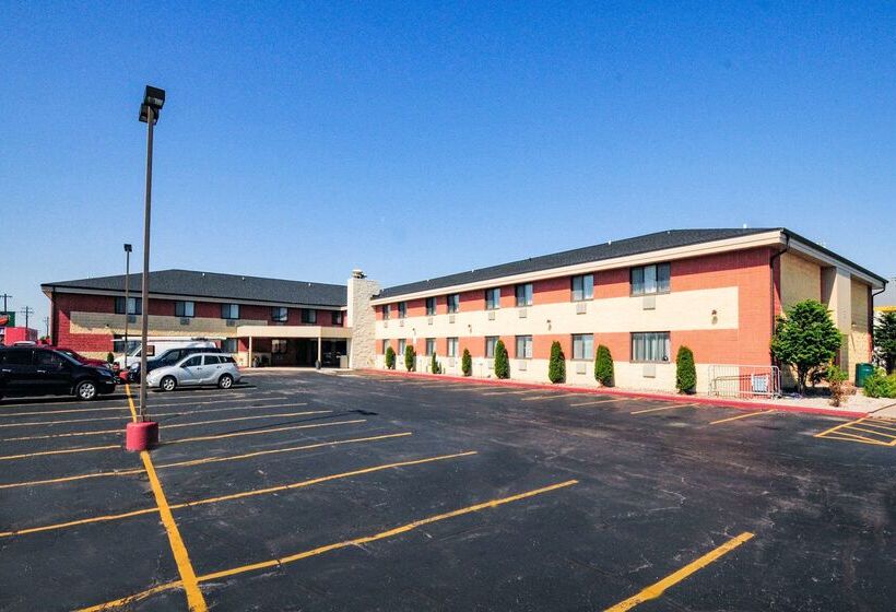 Отель Quality Inn Stadium Area