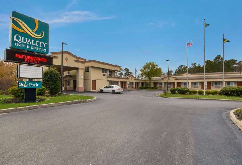 هتل Hibiscus Inn & Suites