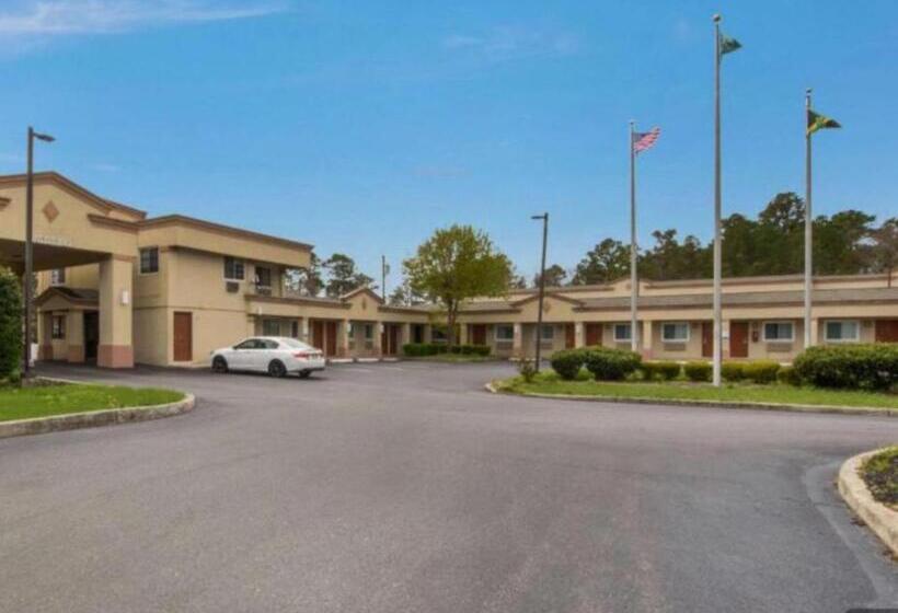 酒店 Hibiscus Inn & Suites