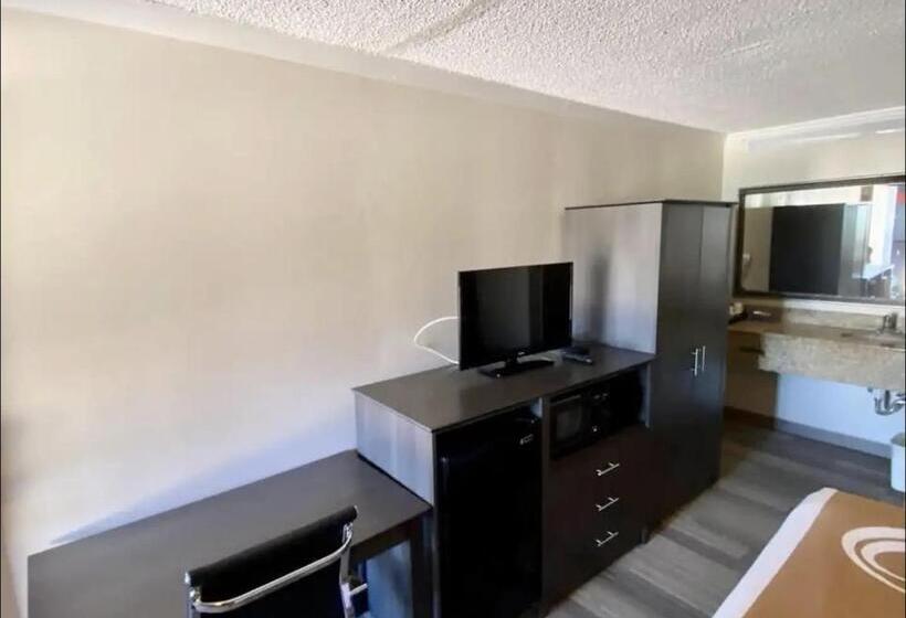 酒店 Hibiscus Inn & Suites