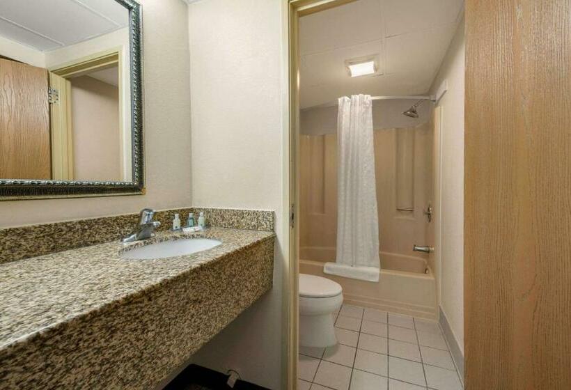 酒店 Hibiscus Inn & Suites