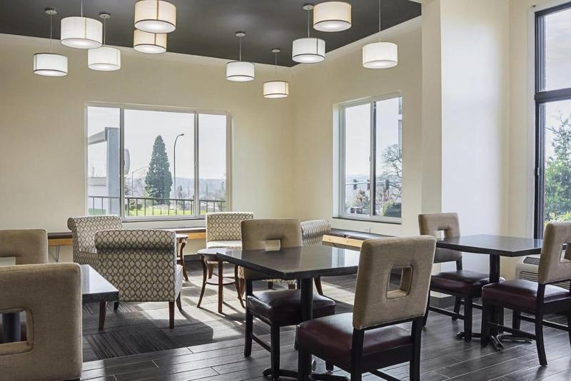 فندق Quality Inn & Suites Clackamas   Portland