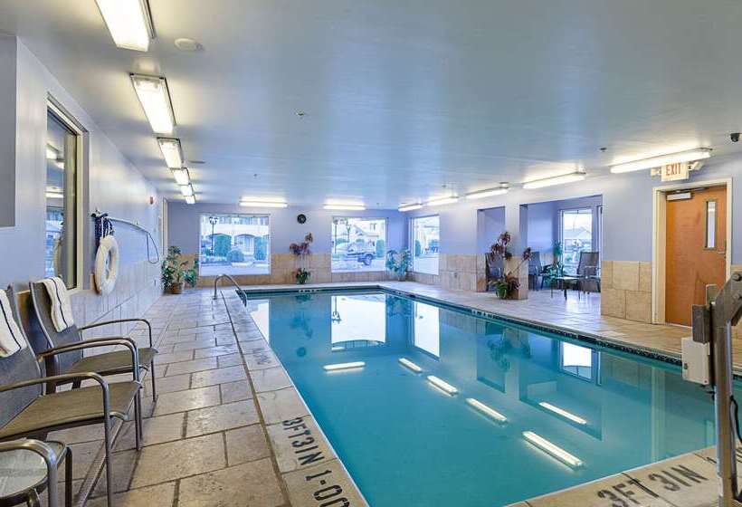 ホテル Quality Inn & Suites Northampton Amherst