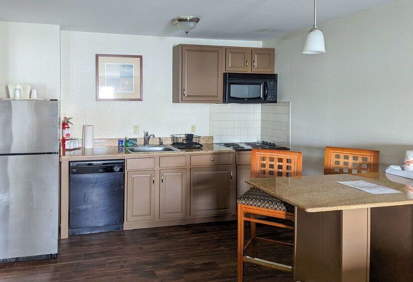 ホテル Quality Inn & Suites Northampton Amherst