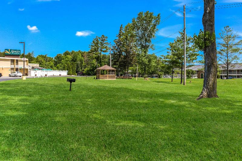 فندق Quality Inn & Suites