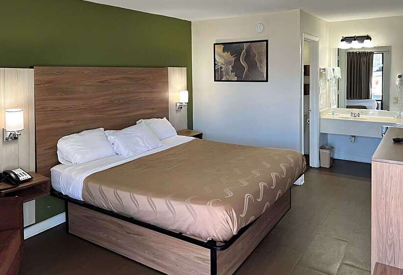 호텔 Quality Inn