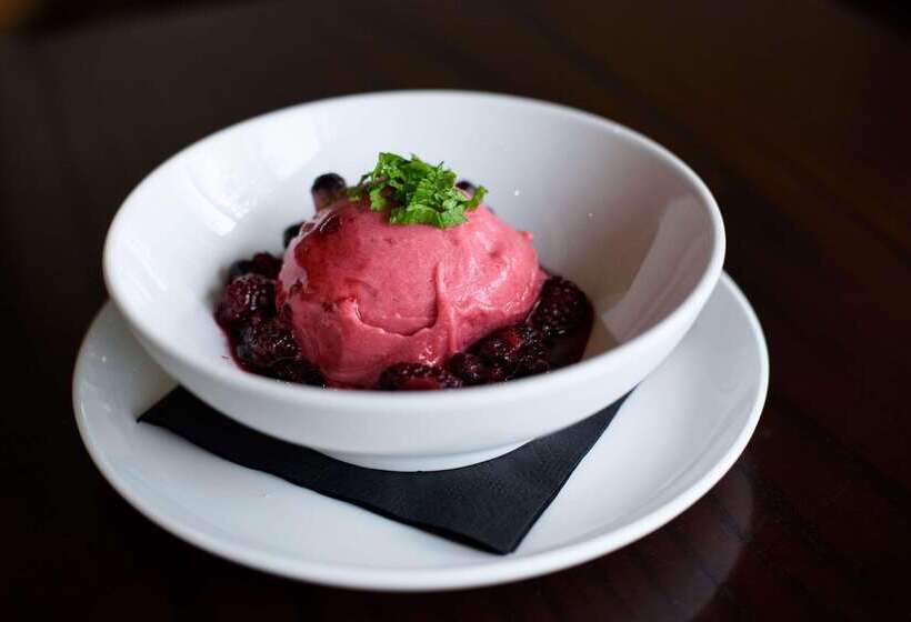 Radisson Hotel Salt Lake City Downtown