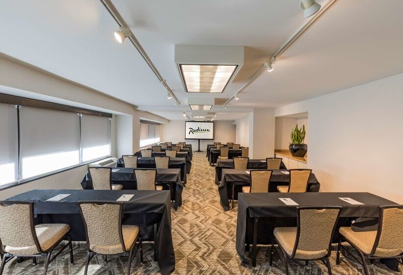 Radisson Hotel Salt Lake City Downtown