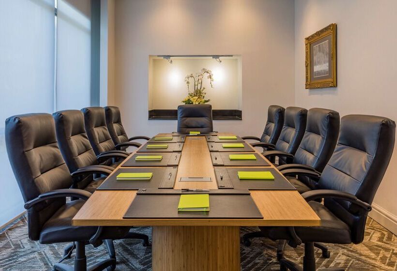 Radisson Hotel Salt Lake City Downtown