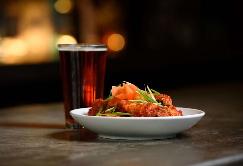 Radisson Hotel Salt Lake City Downtown