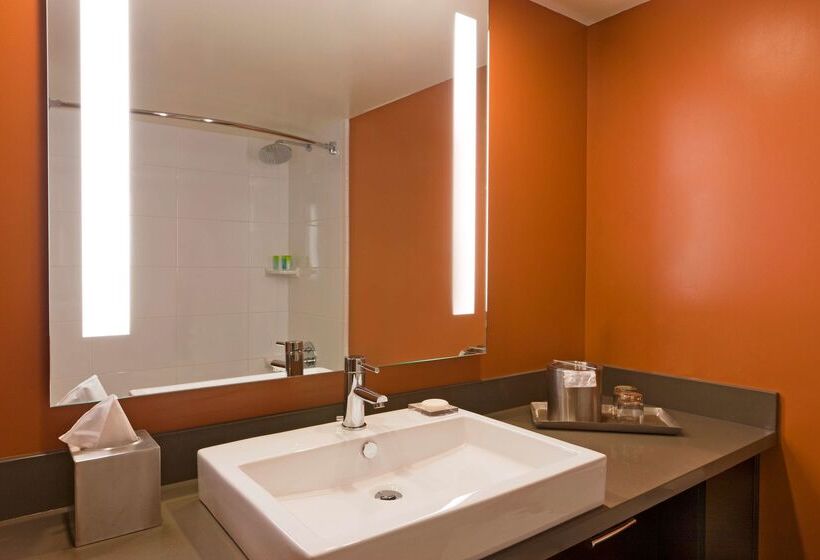 Radisson Hotel Salt Lake City Downtown