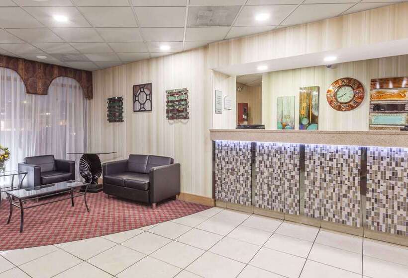 فندق Ramada By Wyndham Lebanon