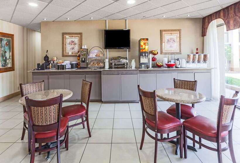 فندق Ramada By Wyndham Lebanon