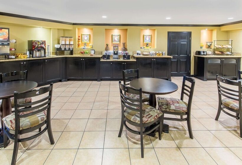 호텔 Ramada By Wyndham Ontario