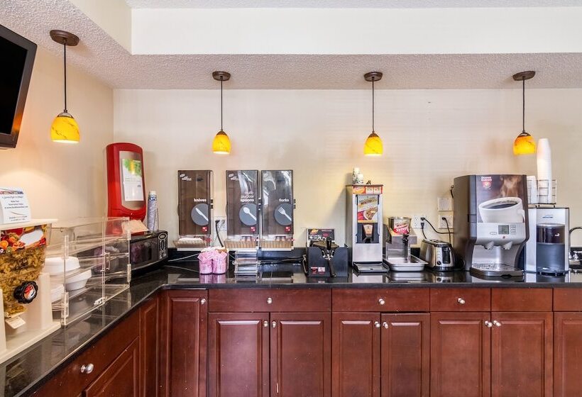 فندق Red Carpet Innnorwalk