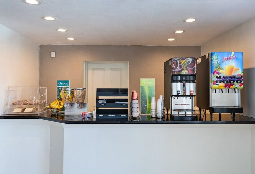 هتل Red Roof Inn Tucson Downtown  University