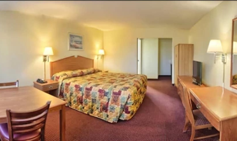 فندق Relax Inn And Suites