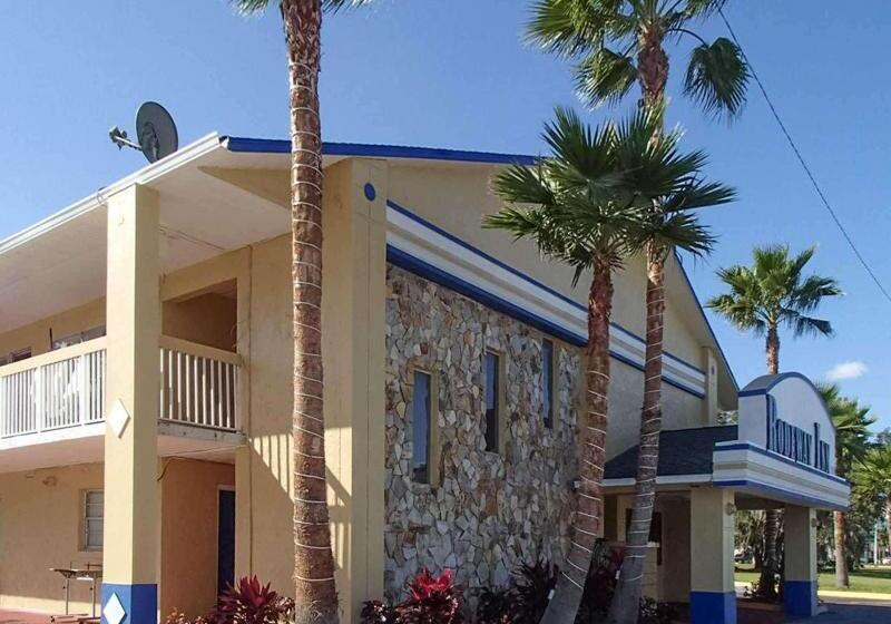 فندق Rodeway Inn Leesburg Chain Of Lakes