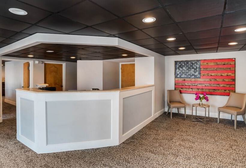 ホテル Super 8 By Wyndham Daleville Fort Novosel