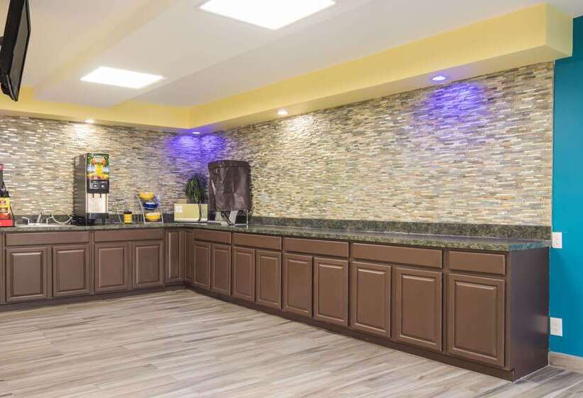 酒店 Rodeway Inn & Suites Monroevillepittsburgh