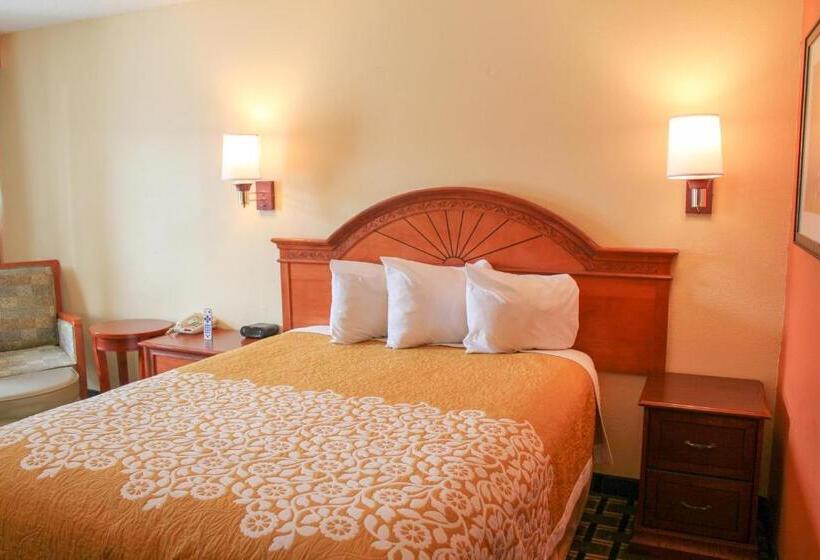 فندق Rose Garden Inn & Suites Thomasville